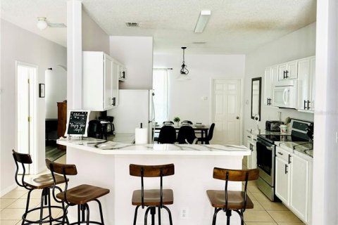 Villa ou maison à vendre à Davenport, Floride: 5 chambres, 169.55 m2 № 2298615 - photo 3