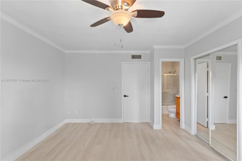 Copropriété à louer à Pinecrest, Floride: 2 chambres, 89.19 m2 № 1922803 - photo 15