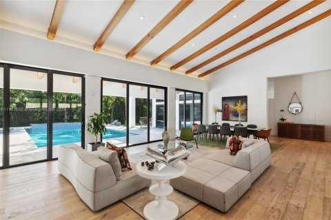 Villa ou maison à vendre à Coral Gables, Floride: 5 chambres, 441.75 m2 № 1961232 - photo 8