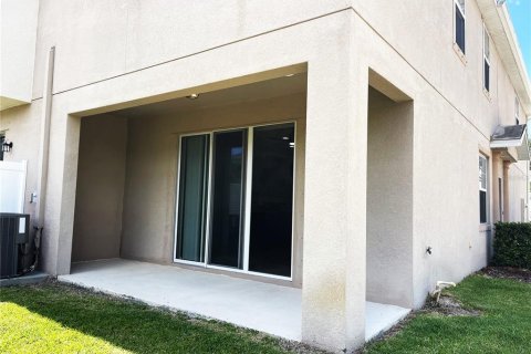 Touwnhouse à louer à Tampa, Floride: 3 chambres, 174.66 m2 № 2151294 - photo 8