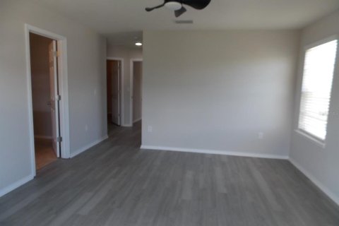Touwnhouse à louer à Tampa, Floride: 3 chambres, 174.66 m2 № 2151294 - photo 5