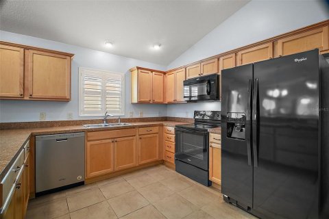 House in The Villages, Florida 3 bedrooms, 133.5 sq.m. № 1777159 - photo 3