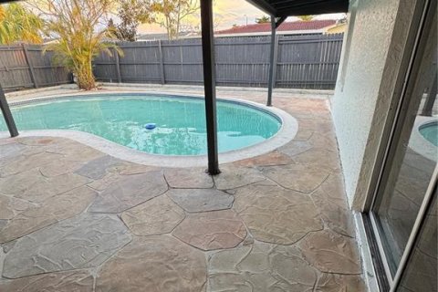 Casa en venta en Holiday, Florida, 3 dormitorios, 182.74 m2 № 2092389 - foto 30