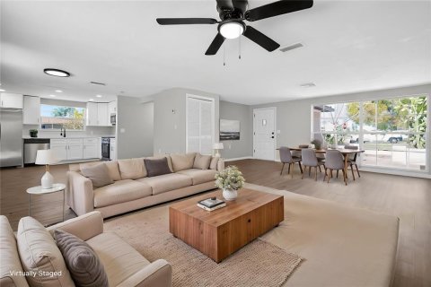 Casa en venta en Holiday, Florida, 3 dormitorios, 182.74 m2 № 2092389 - foto 4