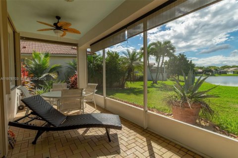 Casa en venta en West Palm Beach, Florida, 3 dormitorios, 184.32 m2 № 2044485 - foto 27