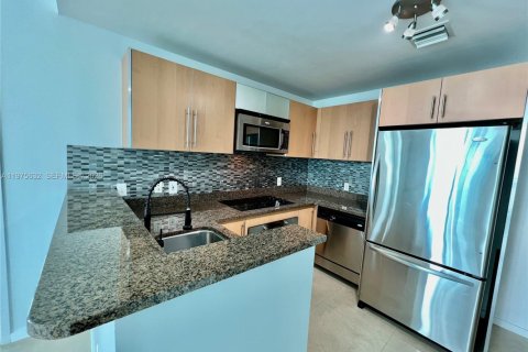 Copropriété à louer à Miami, Floride: 1 chambre, 50.17 m2 № 2038518 - photo 10