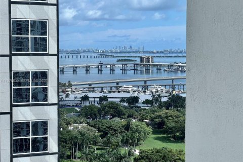 Copropriété à louer à Miami, Floride: 1 chambre, 50.17 m2 № 2038518 - photo 12