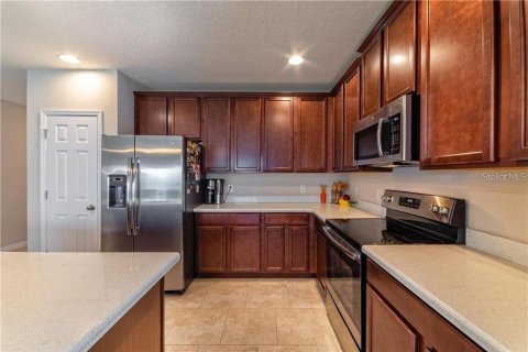 Casa en alquiler en Davenport, Florida, 4 dormitorios, 172.8 m2 № 1903314 - foto 2