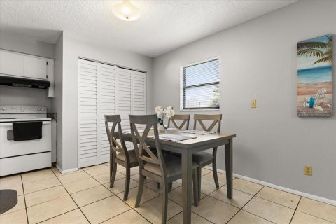 Apartamento en alquiler en Clearwater, Florida, 2 dormitorios, 69.68 m2 № 1888668 - foto 10