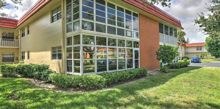 Condo in Vero Beach, Florida, 2 bedrooms  № 2382516