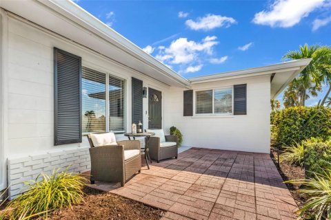 Casa en venta en Punta Gorda, Florida, 2 dormitorios, 164.07 m2 № 2206104 - foto 7