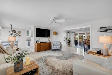 Casa en venta en Punta Gorda, Florida, 2 dormitorios, 164.07 m2 № 2206104 - foto 11