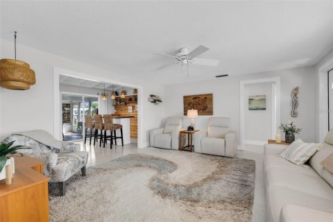 Casa en venta en Punta Gorda, Florida, 2 dormitorios, 164.07 m2 № 2206104 - foto 12