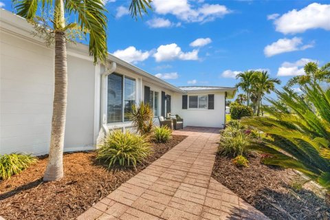 Casa en venta en Punta Gorda, Florida, 2 dormitorios, 164.07 m2 № 2206104 - foto 6