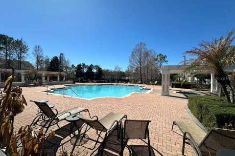 Condo in Winter Garden, Florida, 2 bedrooms № 2211182 - photo 27