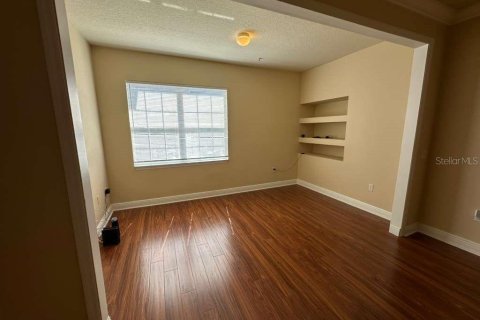 Condo in Winter Garden, Florida, 2 bedrooms № 2211182 - photo 6