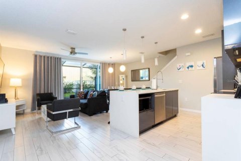 Touwnhouse à vendre à Kissimmee, Floride: 4 chambres, 162.76 m2 № 2329031 - photo 18