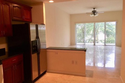 Condo in West Palm Beach, Florida, 3 bedrooms № 2179851 - photo 4
