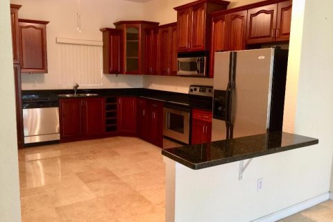 Condo in West Palm Beach, Florida, 3 bedrooms № 2179851 - photo 3