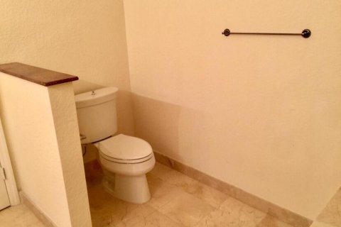 Condo in West Palm Beach, Florida, 3 bedrooms № 2179851 - photo 11