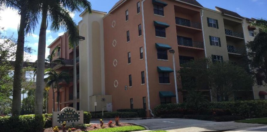 Condo in West Palm Beach, Florida, 3 bedrooms № 2179851