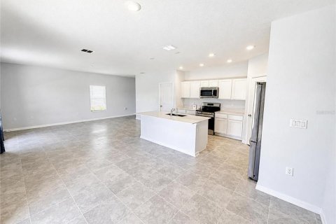 Casa en venta en Kissimmee, Florida, 4 dormitorios, 174.56 m2 № 2202717 - foto 9
