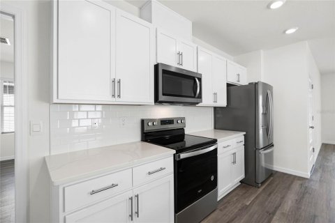 Casa en venta en Winter Haven, Florida, 3 dormitorios, 147.99 m2 № 2124693 - foto 7