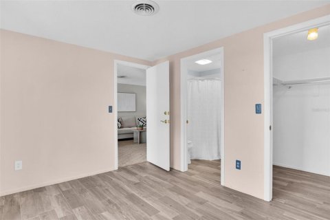 Villa ou maison à vendre à Dunedin, Floride: 2 chambres, 91.42 m2 № 2142690 - photo 18