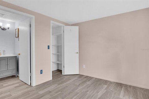 Villa ou maison à vendre à Dunedin, Floride: 2 chambres, 91.42 m2 № 2142690 - photo 21