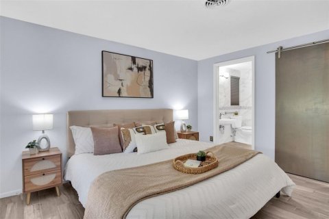 Villa ou maison à vendre à Dunedin, Floride: 2 chambres, 91.42 m2 № 2142690 - photo 11