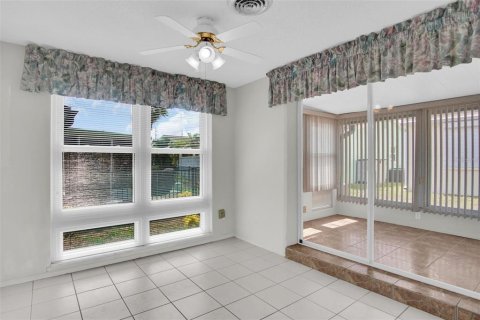 Villa ou maison à vendre à Dunedin, Floride: 2 chambres, 91.42 m2 № 2142690 - photo 27