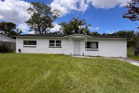 Villa ou maison à louer à Orlando, Floride: 3 chambres, 207.17 m2 № 2389152 - photo 1