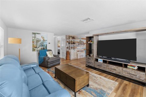 Villa ou maison à vendre à Bradenton, Floride: 2 chambres, 88.63 m2 № 2347241 - photo 4