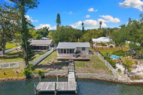 Villa ou maison à vendre à Bradenton, Floride: 2 chambres, 88.63 m2 № 2347241 - photo 2