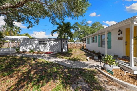 Villa ou maison à vendre à Bradenton, Floride: 2 chambres, 88.63 m2 № 2347241 - photo 21