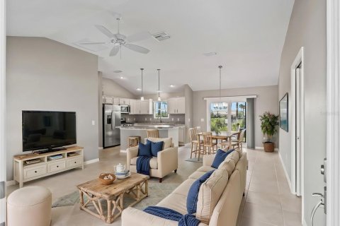 Villa ou maison à vendre à The Villages, Floride: 3 chambres, 129.32 m2 № 2287032 - photo 10