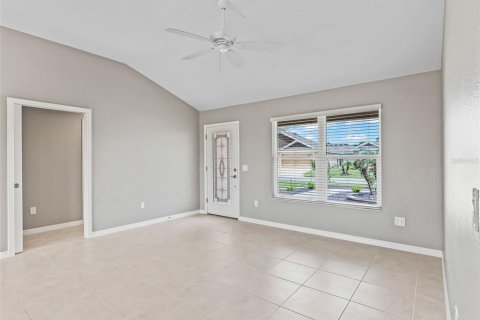 Villa ou maison à vendre à The Villages, Floride: 3 chambres, 129.32 m2 № 2287032 - photo 13
