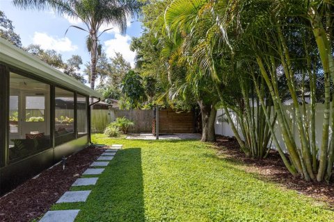 House in Palm Harbor, Florida 4 bedrooms, 148.18 sq.m. № 2391523 - photo 30