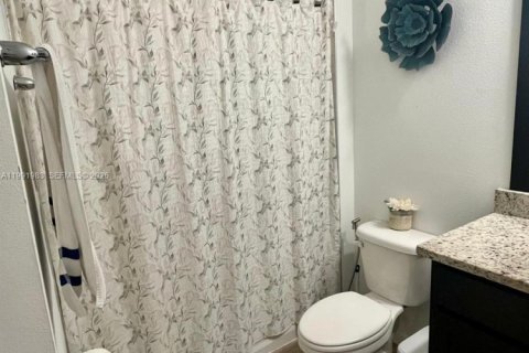 House in DeLand, Florida 4 bedrooms № 2052557 - photo 6