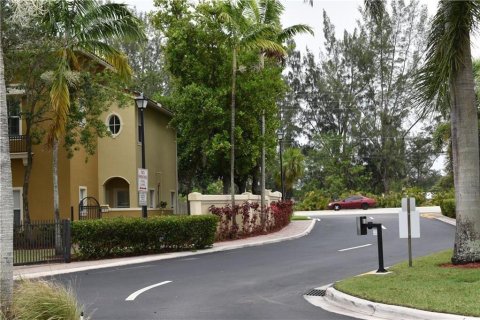 Adosado en alquiler en Tamarac, Florida, 3 dormitorios, 142.7 m2 № 2078455 - foto 15