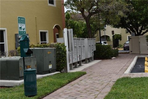 Adosado en alquiler en Tamarac, Florida, 3 dormitorios, 142.7 m2 № 2078455 - foto 14