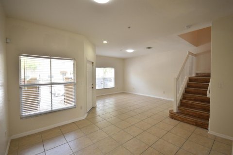 Adosado en alquiler en Tamarac, Florida, 3 dormitorios, 142.7 m2 № 2078455 - foto 3