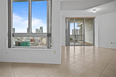 Condominio en alquiler en Miami, Florida, 1 dormitorio, 65.4 m2 № 1922636 - foto 4