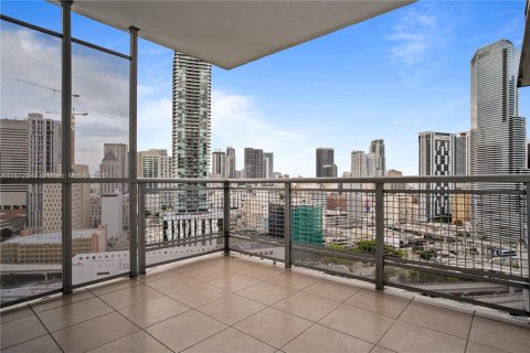 Condominio en alquiler en Miami, Florida, 1 dormitorio, 65.4 m2 № 1922636 - foto 2