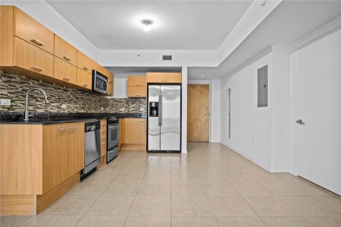 Condominio en alquiler en Miami, Florida, 1 dormitorio, 65.4 m2 № 1922636 - foto 7