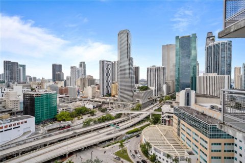 Condominio en alquiler en Miami, Florida, 1 dormitorio, 65.4 m2 № 1922636 - foto 20