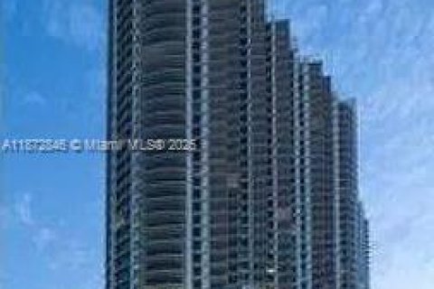 Condominio en alquiler en Miami, Florida, 1 dormitorio, 65.4 m2 № 1922636 - foto 29