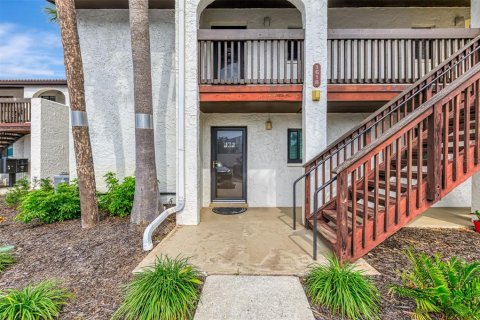Condo in Sarasota, Florida, 1 bedroom  № 1556446 - photo 6