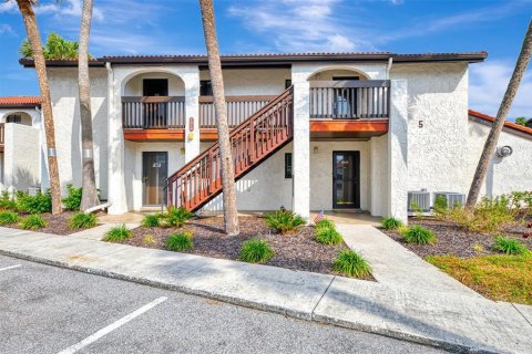 Condo in Sarasota, Florida, 1 bedroom  № 1556446 - photo 5