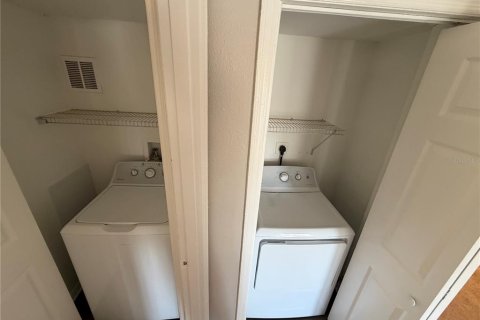 Copropriété à louer à Altamonte Springs, Floride: 2 chambres, 91.42 m2 № 2404584 - photo 8